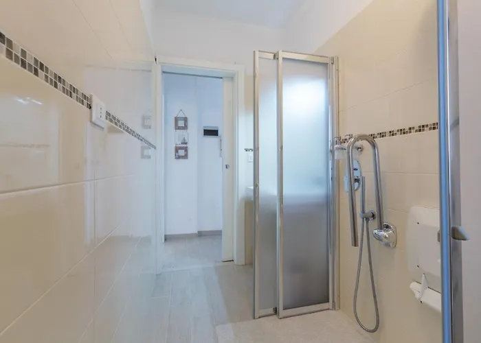 Vista Mare Pineta - A Casa Di Alessandra شقة ليدو دي سبينا